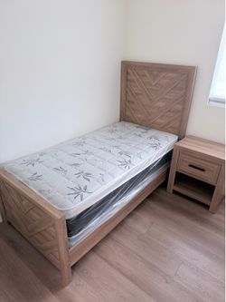 Twin size pillow top bamboo brand mattress new