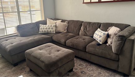 Sectional couch