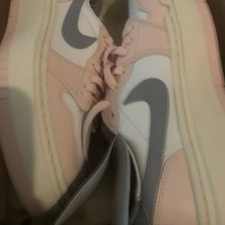 pink Nike Jordans 