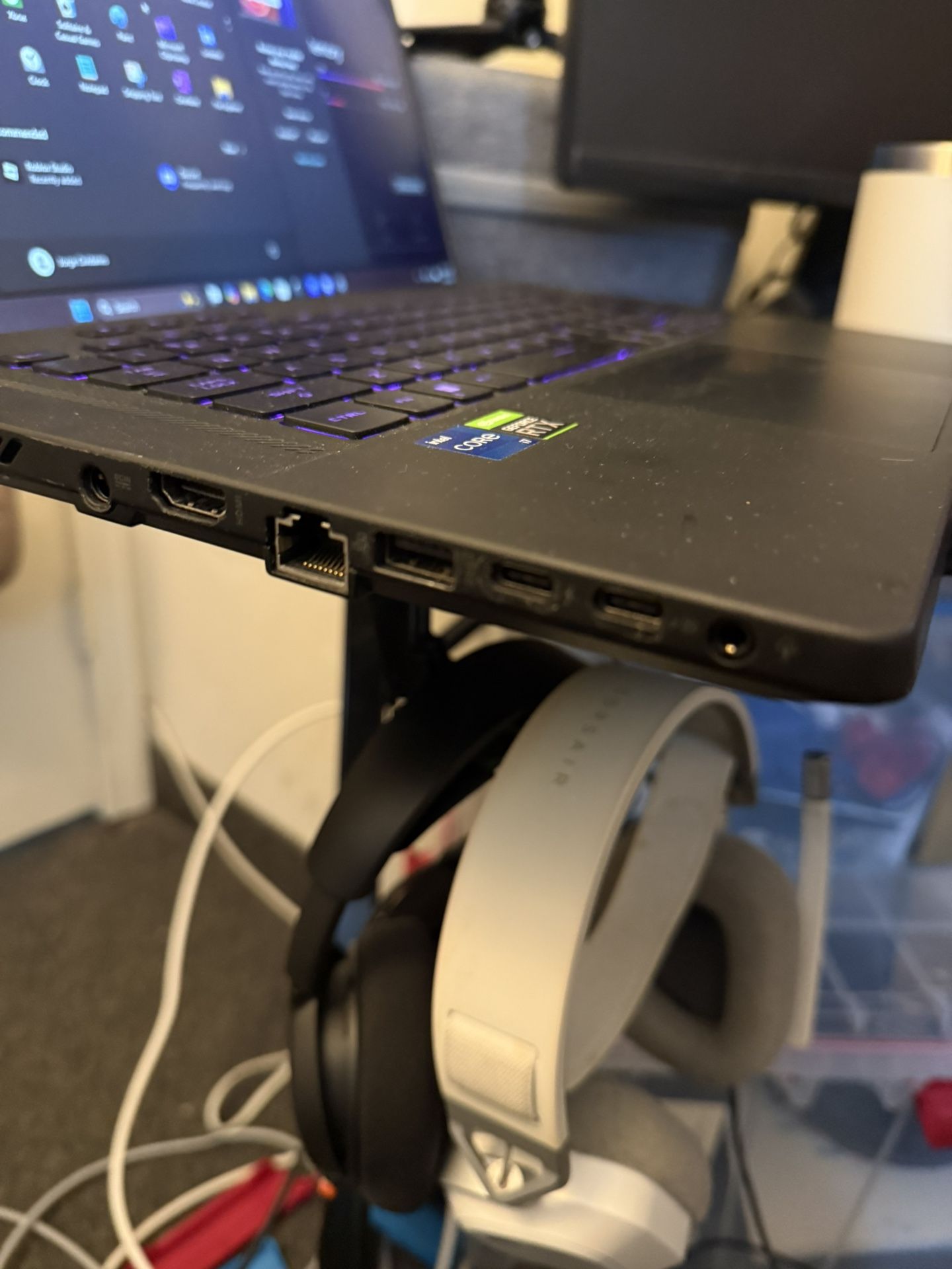 Zog M16 Custom Gaming Laptop