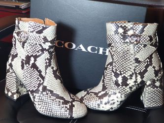 COACH BOOTS