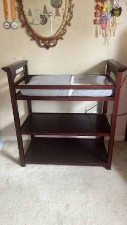 FREE  Changing table
