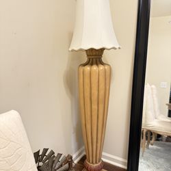 Vintage Scallop Floor Lamp
