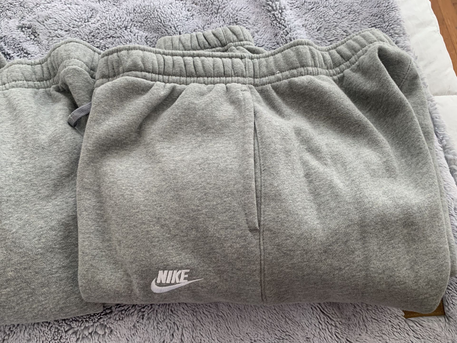 Nike joggers