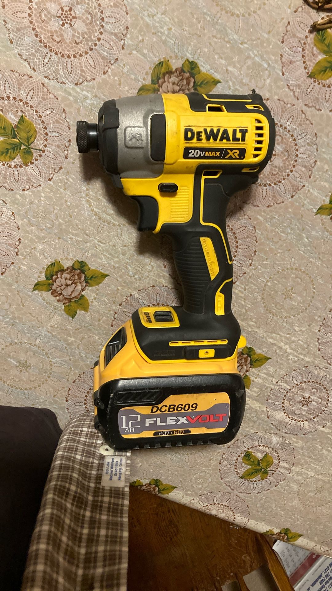 Dewalt 1/4 Impact Driver 20v XR 3speed