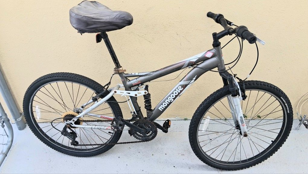 mongoose bike 26 bicicleta need new gear shifts brakes good