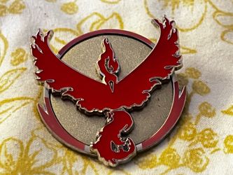 Pokemon Go Team Valor Moltres Enamel Pin 2022 Niantic Nintendo
