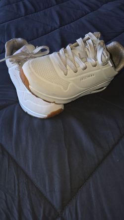 Sketchers Uno Stand On Air