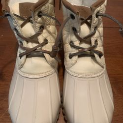 Lightly worn Nautica Women's Insulated Waterproof Duck Boots - size 7