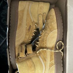 Women’s Puma Shoes