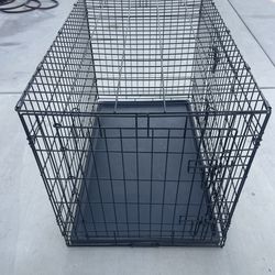36X25X21 MEDIUM TO LARGE METAL DOG CRATE