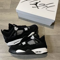 Jordan 4 Retro “White Thunder” (M) ❗️PRICES VARY BY SIZE❗️