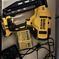 Dewalt 16 Gauge nailer
