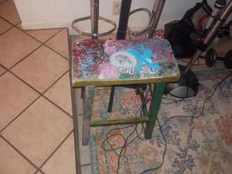 Art bench, table, stool?