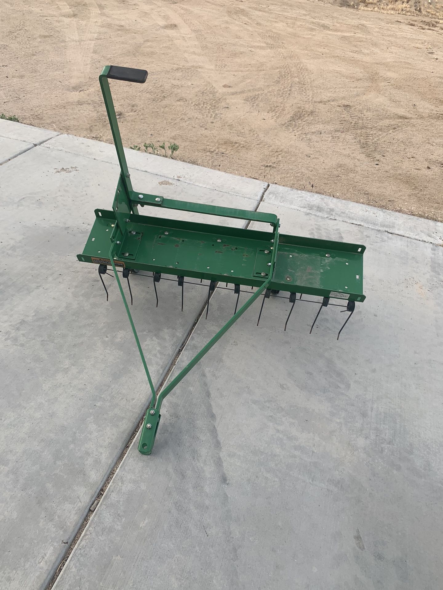 John Deere 40” Tow Behind Thatcherator