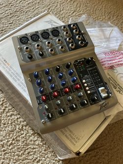 PEAVEY MIXER