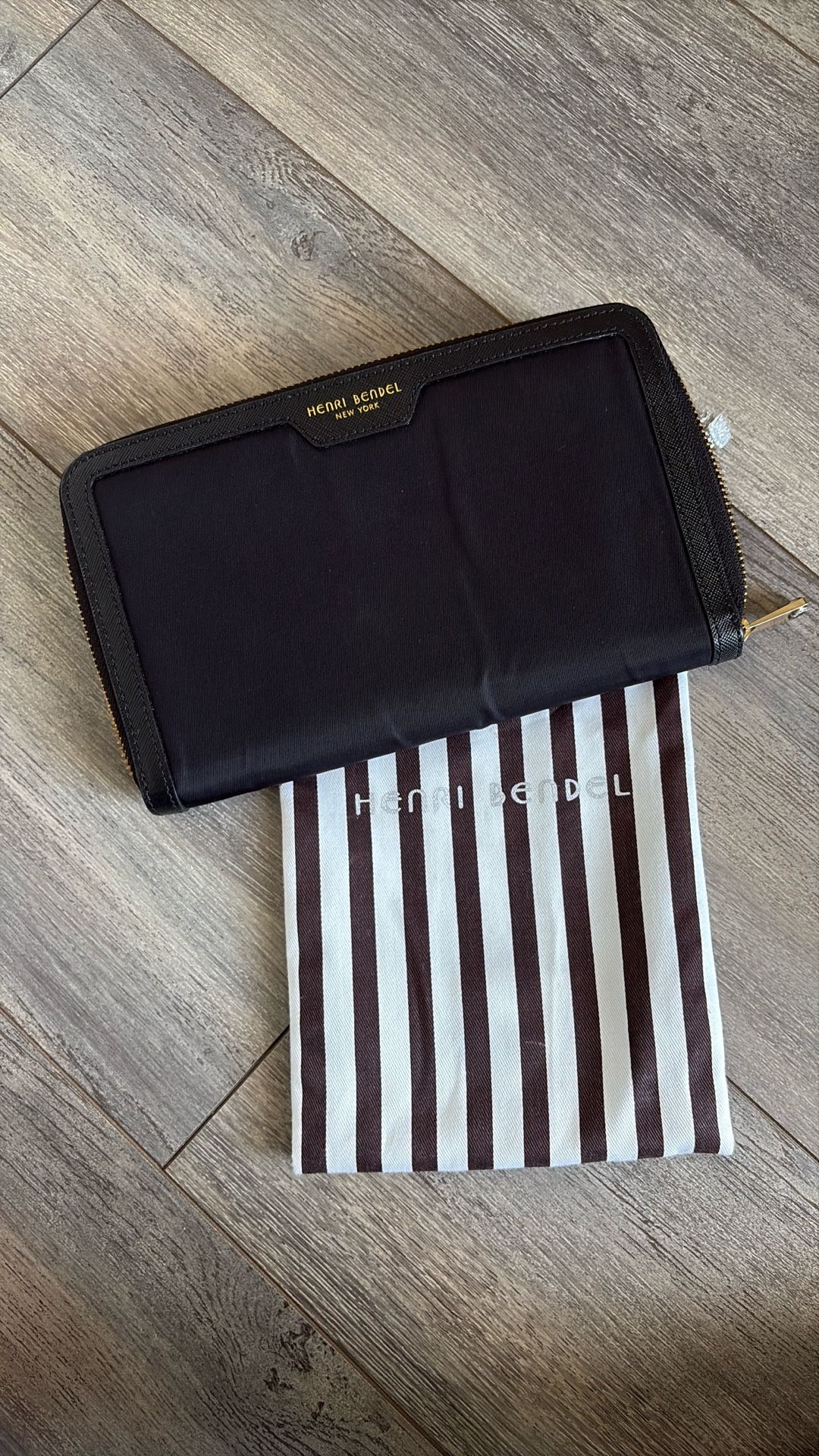 Henry Bendel NY Influencer Wallet