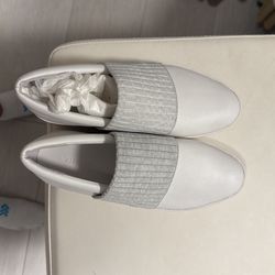 NEVER WARN VINCE SNEAKERS Size 38.5