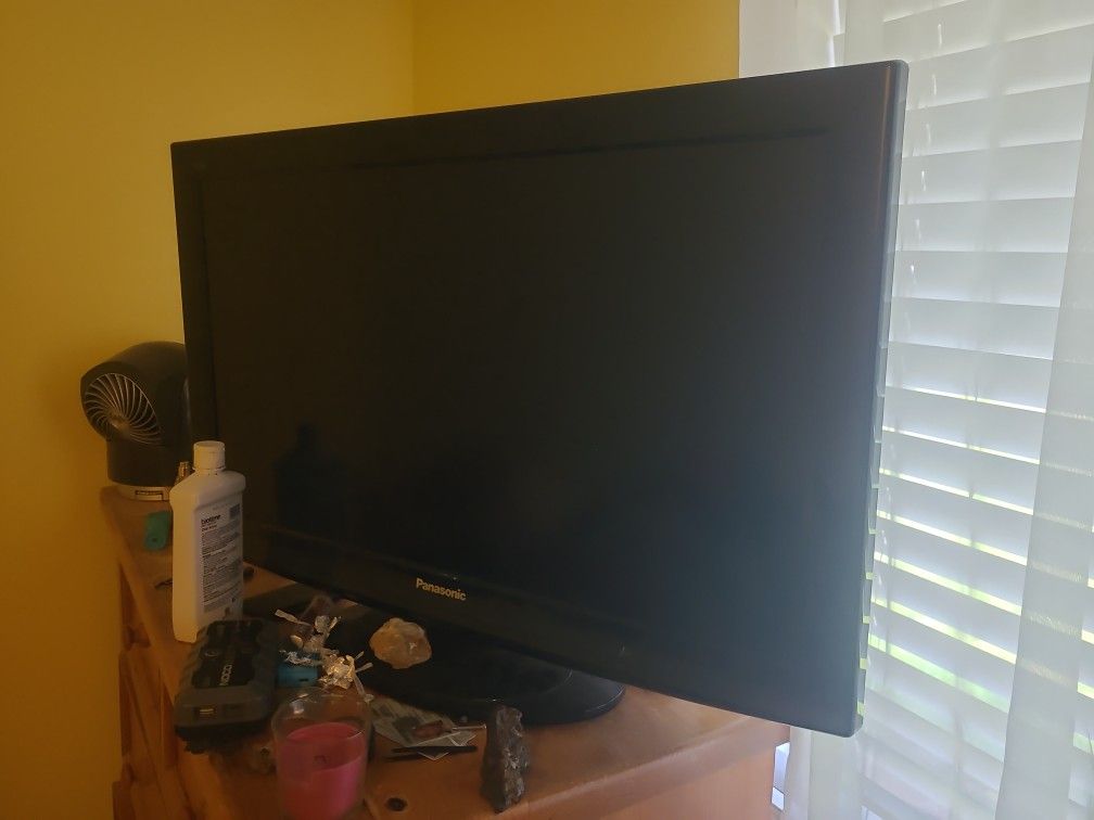 32 Inch Panasonic