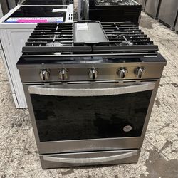 Whirlpool Gas Range With Air Fry 