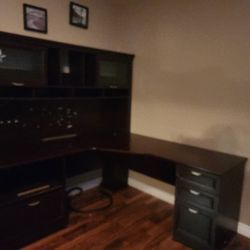 FREE DESK