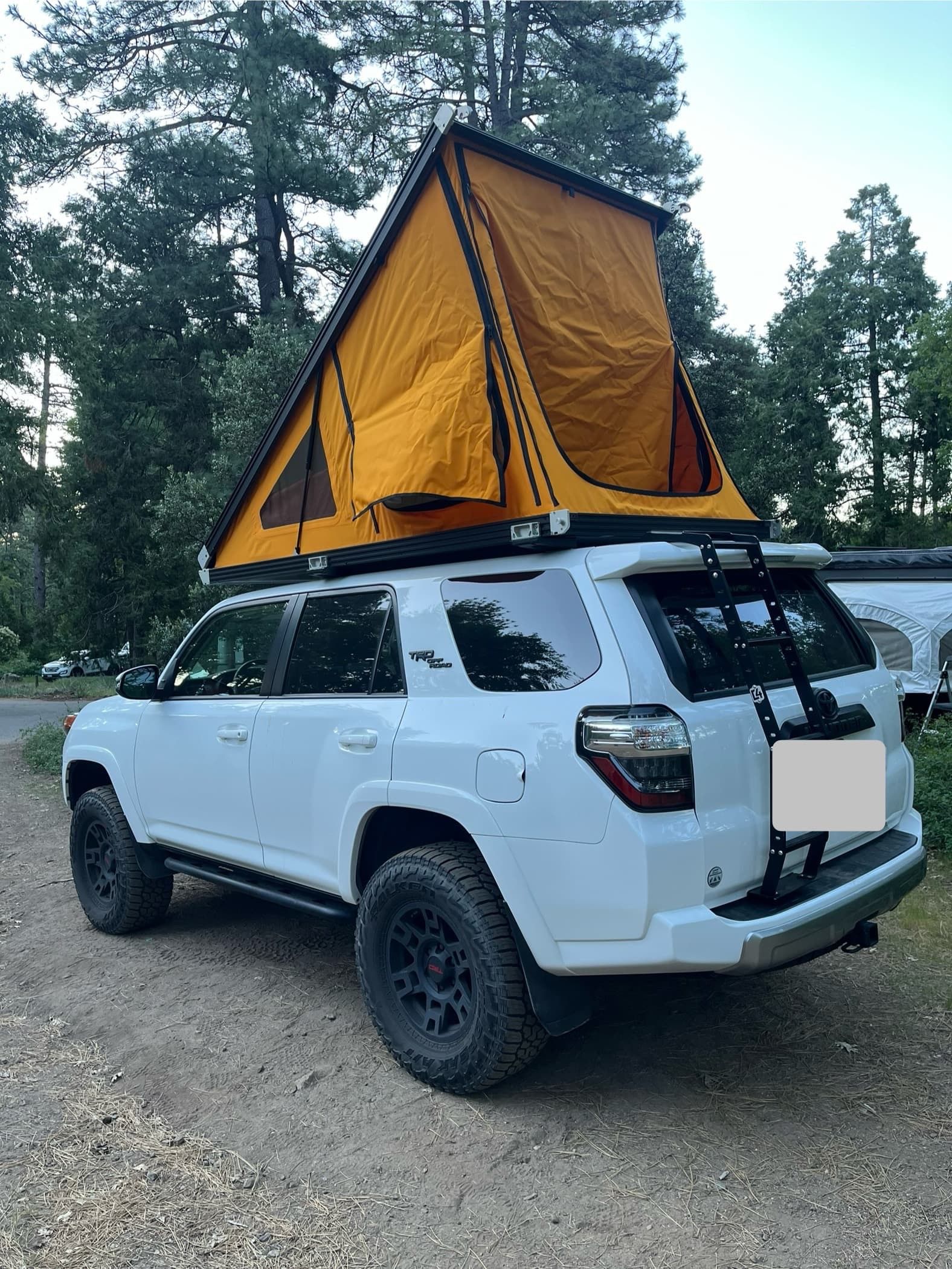 GFC RTT with 5th Gen 4Runner Mount Kit