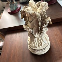 Beautiful Angels Music Box 