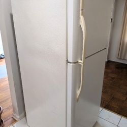 Refrigerator