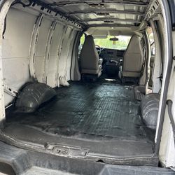 Chevy Xpress Van 2018
