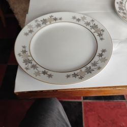 Empress  China Golden Silhouette Pattern 7.5" Plate Set Of 5