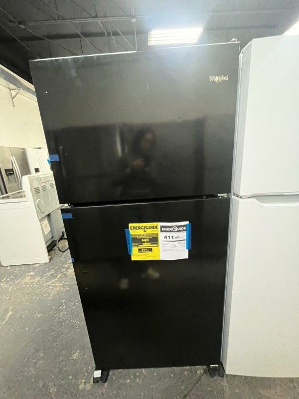 Refrigerator Whirpool 30 Inch New for Sale in Hialeah, FL OfferUp