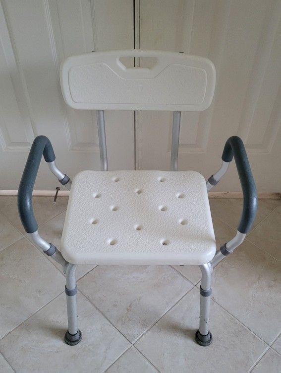 Shower Chair With Back & Arm Supports 