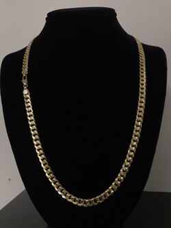 14K gold plated Cuban link chain