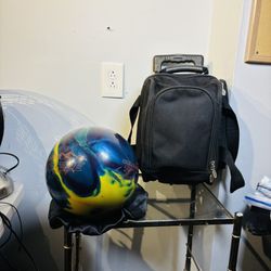 Columbia 300 Bowling Ball Freeze Solid USBC #3E020891B - 12lbs With Bag