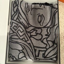 Brand New Versace Grey scarf