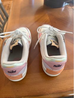 Women’s Nike Air For 1 size 7.5