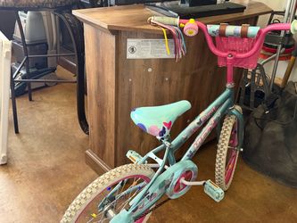 garage Sale in Lacey, 10/24