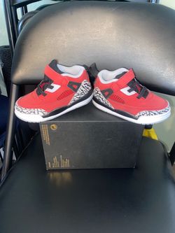 Nike baby shoe size 6c