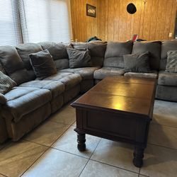 Couch With Recliners