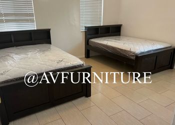 2 Full Beds And 2 Mattresses 