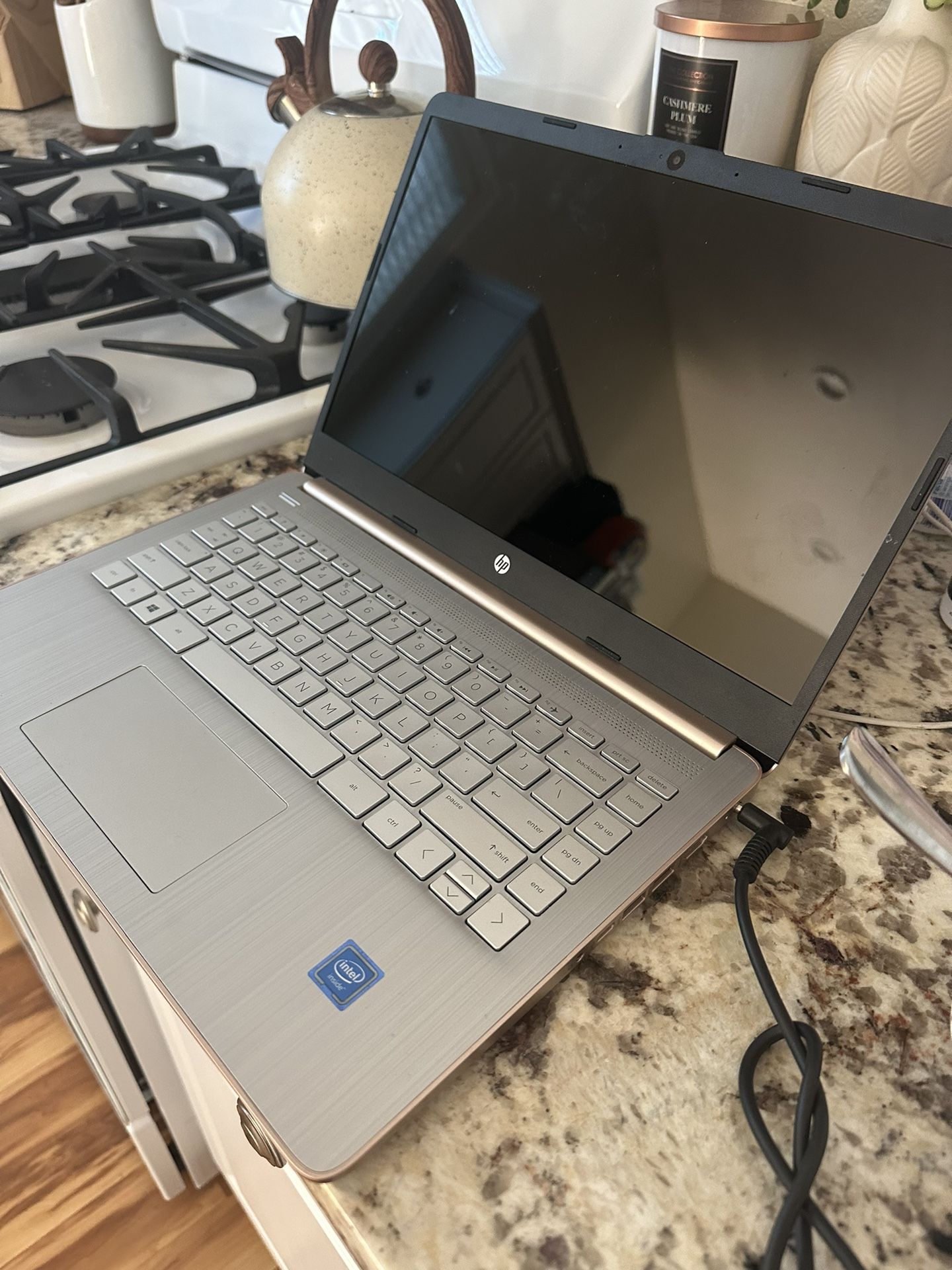 HP LAPTOP