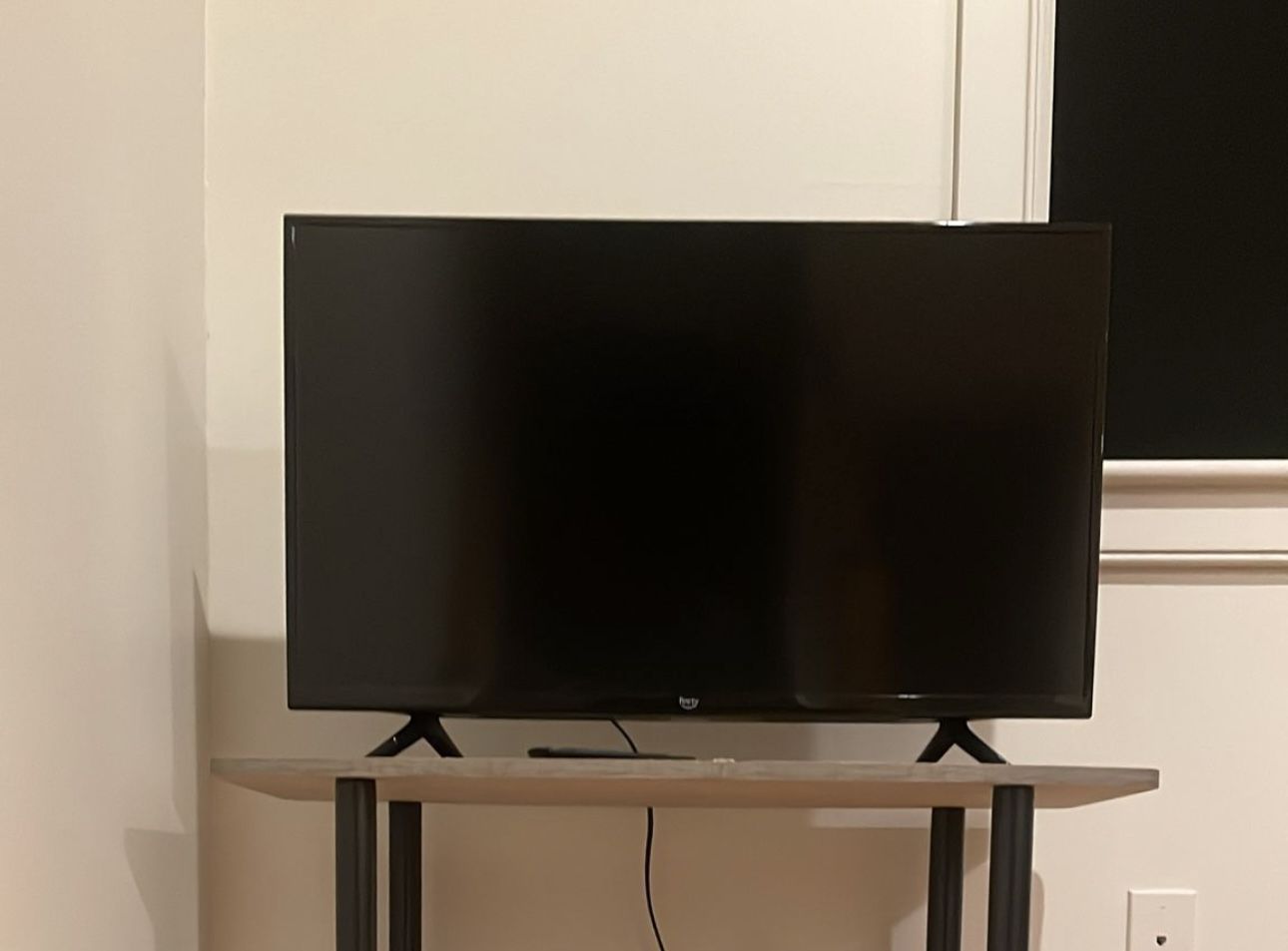 TV 33 Inch