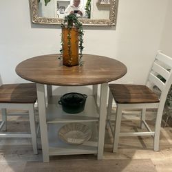 Bistro Table 2 Chairs