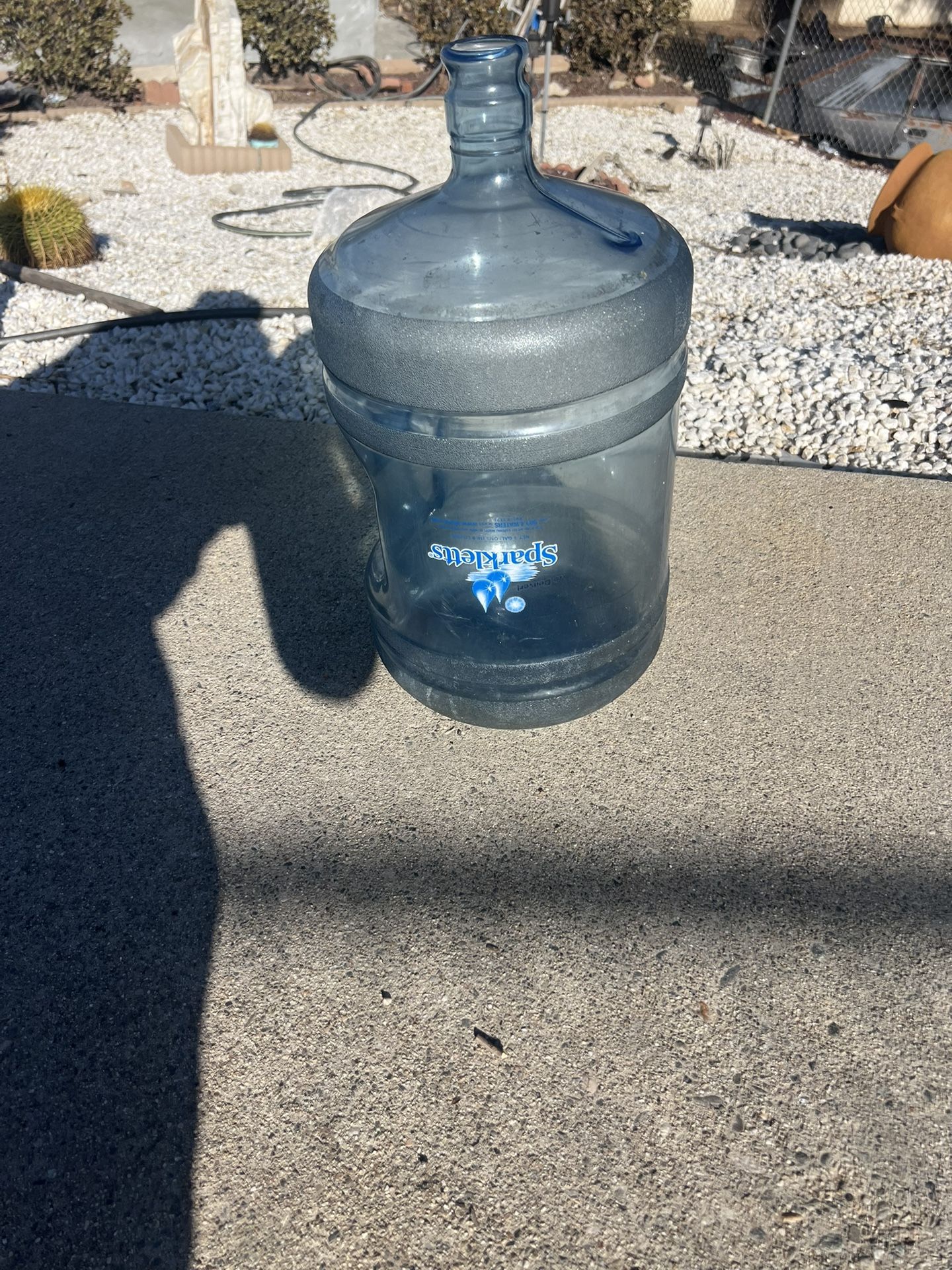 water bottles 5 gallons 