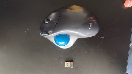 Logitech M570 Wireless Trackball Mouse