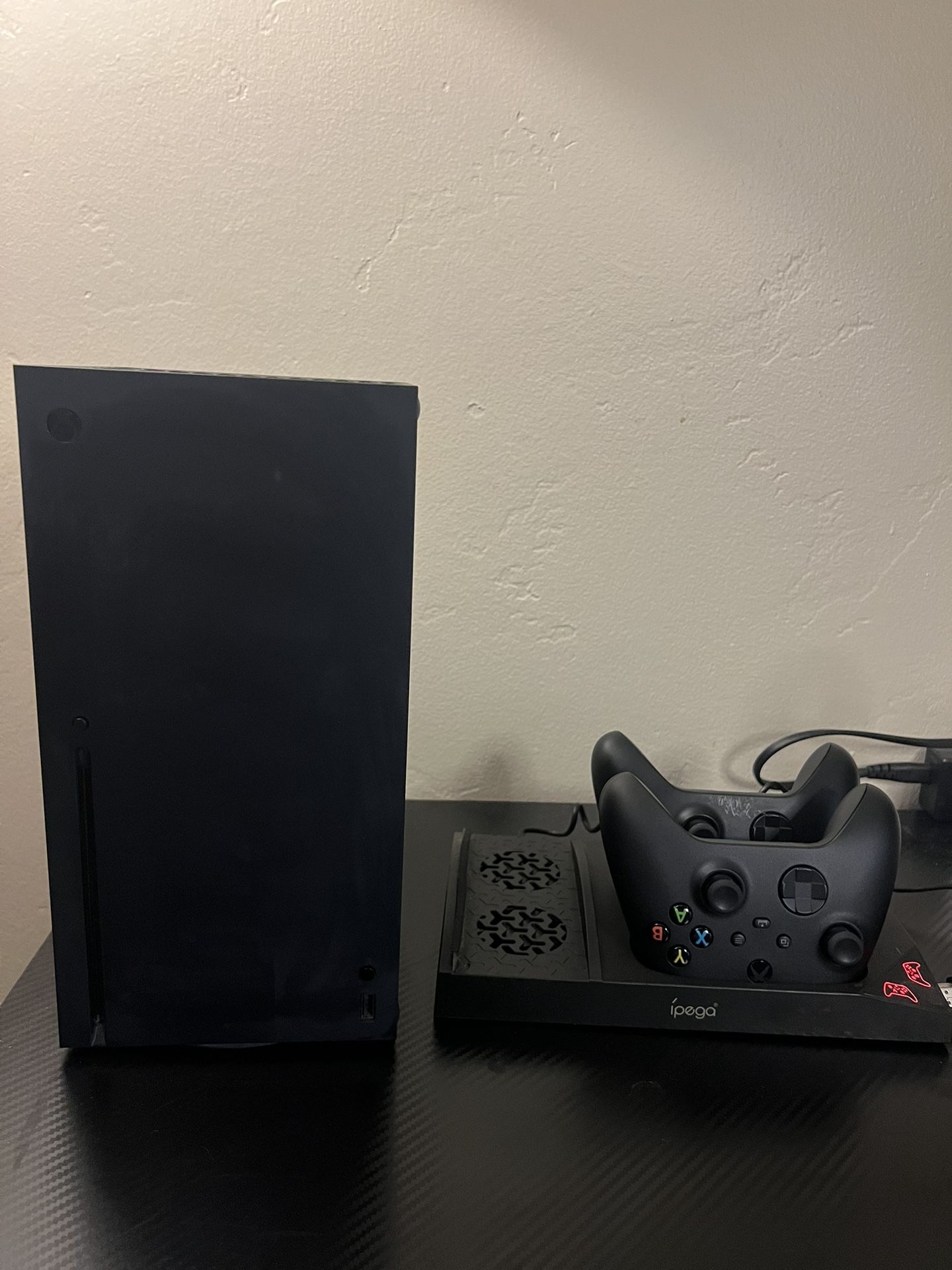 Xbox Series X 1 TB With 2 Controller And Controller Charger