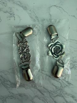 BROCHES PARA CHALS O BUFANDAS