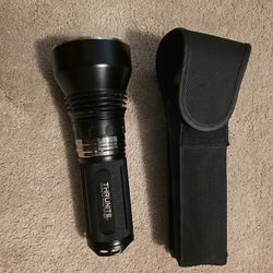 Thrunite TN32 UT flashlight