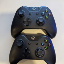 Xbox One Controllers 