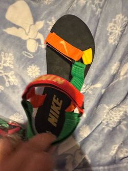 Women’s sandals